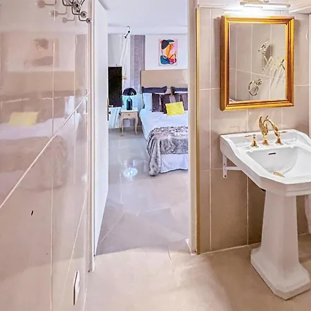 Apartment Beautiful In Saint-raphael With Kitchen
